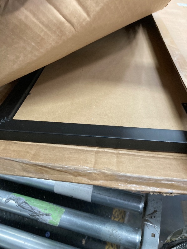 Photo 1 of *HAS SMALL PUNCTURE IN PLEXIGLASS*



MCS Museum Poster Frame, Onyx, 24 x 36 in, Single