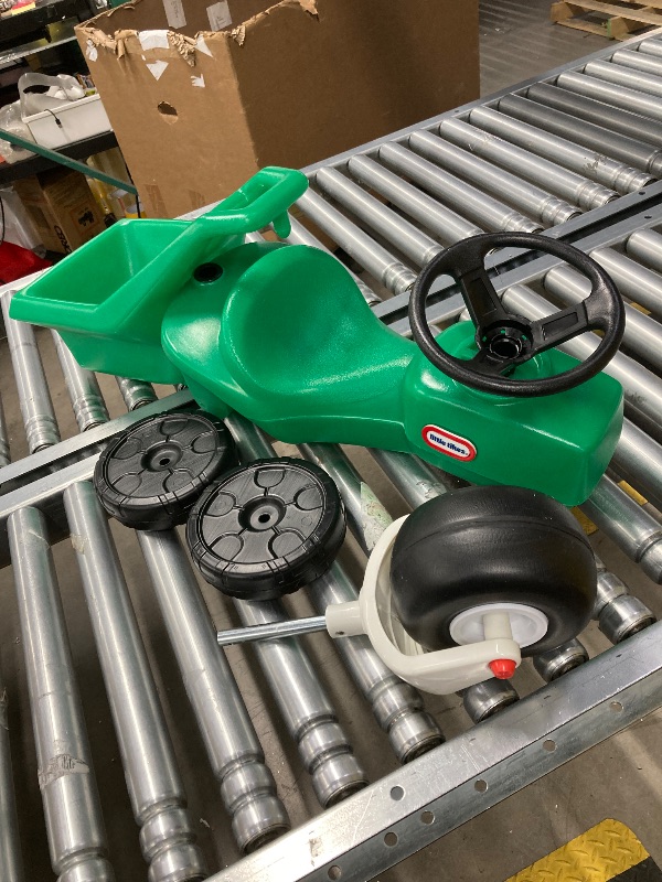 Photo 1 of ***MISSING PARTS -SELLING AS PARTS ONLY***
Little Tikes Tractor & Cart, Foot-to-Floor Ride-On, for Boys and Girls Ages 1-5 Years