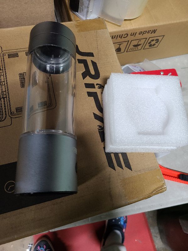 Photo 1 of Hydrogen Water Bottle Generator,5500ppb Portable Water Ionizer Machine with SPE/PEM Technology in 5-Minute Electrolysis, Rechargeable Hydrogen Rich Cu