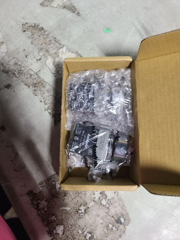 Photo 1 of 10Amp 2Pcs 22MM Momentary Push Button Switch Red Green 1NO 1NC SPDT Metal Head Waterproof IP65 (1 Red 1 Green)