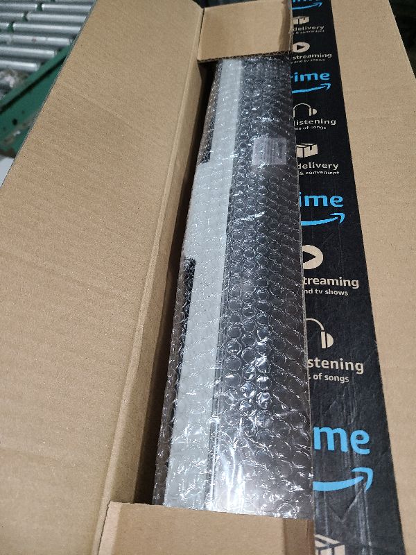 Photo 1 of Suzzipaws Enclosed Stainless Steel Cat Litter Box with Lid Extra Large Litter Box for Big Cats XL Metal Litter Pan Tray with High Wall Sides Enclosure, Non-Sticky, Anti-Leakage, Easy Cleaning