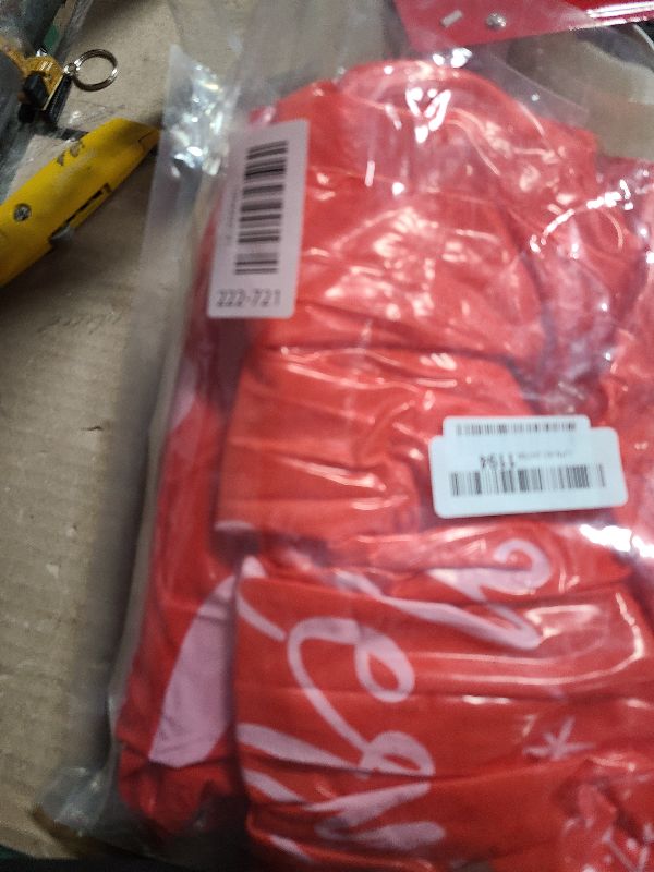 Photo 1 of 2 Pcs 22 Inch Inflatable Christmas Ornaments Large Inflatable Christmas Balls Outdoor Giant PVC Blow Up Xmas Ornaments Balls for Xmas Lawn Yard Garden Porch Front Door Holiday Decorations (Red)