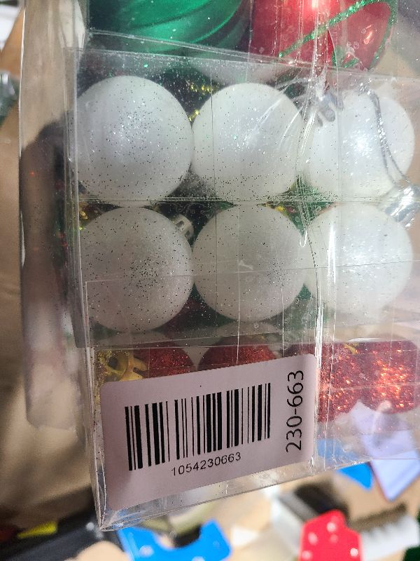 Photo 1 of 100PCS Red Green White Christmas Ornaments Set, Shatterproof Christmas Ball Ornaments Bulk, Assorted Decorations Baubles Hanging Ornaments for Christmas Trees Holiday Party Decor (Red & Green & White)