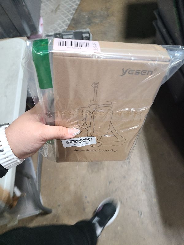 Photo 1 of 1PC 40oz Cup Neoprene Carrier Bag with Strap and Pocket - Safe Tumbler Holder, Blue