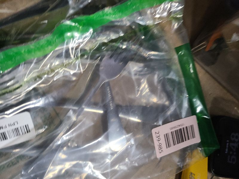 Photo 1 of 12 Piece Dinner Forks Set, Food-Grade Stainless Steel Forks Silverware, Cutlery Fork, Salad Fork, Metal Forks for Home, Kitchen or Restaurant, Mirror Polished, Dishwasher Safe - 7.3 Inch