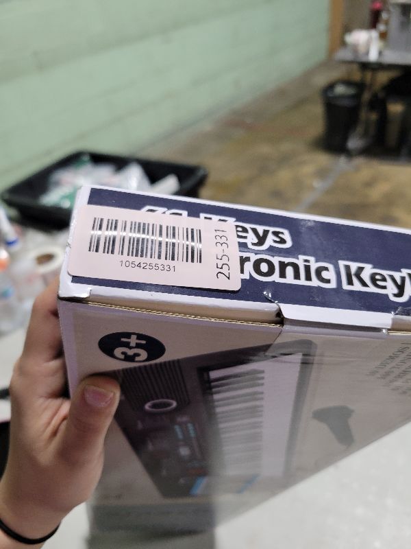 Photo 1 of 61 keys keyboard piano, Electronic Digital Piano with Built-In Speaker Microphone, Portable Keyboard Gift Teaching for Beginners, electric piano for kids