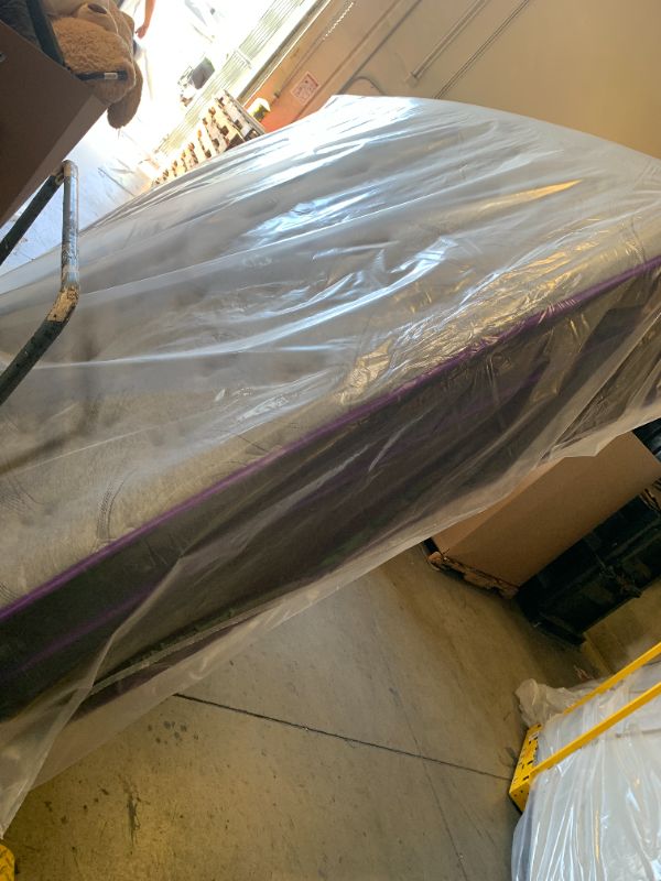 Photo 1 of MLILY EGOHOME 14''Hybrid Queen Mattress,Memory Foam Pocket Spring Mattress with Cooling Cover,Bed in a Box,CertiPUR-US Certified,Targeted Support Pressure Relief,60''x80''x14'' Black