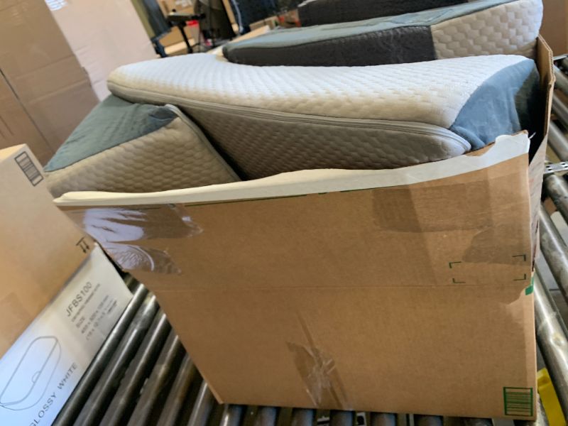 Photo 1 of **USED** Ahpmeoa 5Pcs Wedge Pillow Set for After Surgery, Orthopedic Bed Wedge Pillow Set for Post Surgery, Acid Reflux Relief, Sleeping, Back Pain Relief, Adjustable Back Pillow for Bed Sitting up, Grey