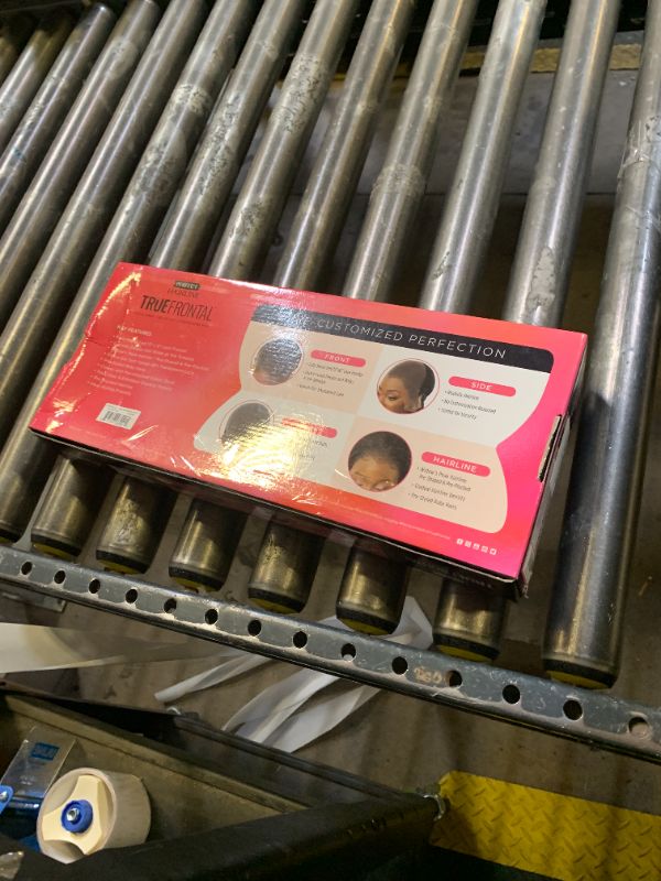 Photo 1 of Outre Lace Front Wig -Perfect Hair Line 13X6 - PH 1 (JET BLACK 1)