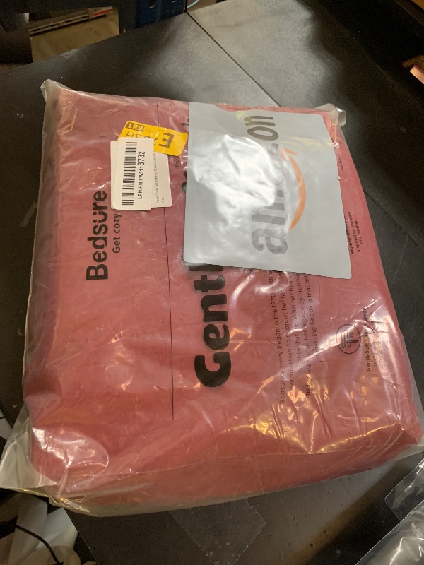 Photo 1 of Bedsure Winery Duvet Cover King Size - 3 Pieces Prewashed Extra Soft Bedding Set, Includes 1 Duvet Cover 104x90 Inches with Zipper Closure & 2 Pillow Shams, Comforter Not Included