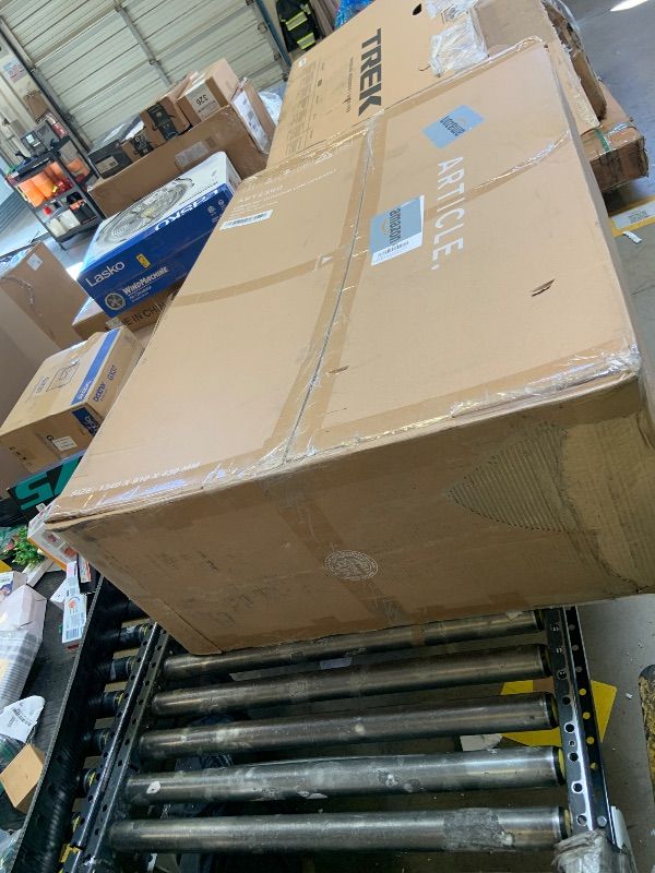 Photo 1 of **USED** Zinus 6 Inch Ultima Memory Foam Mattress [New Version], Full, Fiberglass Free, Medium Firm Feel, Breathable Airflow Memory Foam, Certified Safe Foams & Fabric, Mattress in A Box