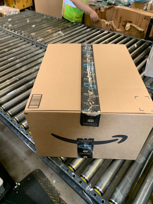 Photo 1 of **USED, DAMAGE** WESHIONGOO Chunky Knit Blanket Throw 51"×63" Knitted Throw Blankets for Couch Bed Fluffy Soft Blanket with Jumbo Chenille Yarn Thick 100% Handmade (Brown)