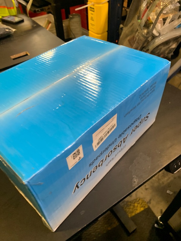 Photo 1 of 100 Count 22” x 22” Super Absorbency Disposable Underpads, Leakproof Quick Drying Disposable Pads for Baby, Puppy and Adults, Puppy Pads, Cat Pee Pads for Dogs, Potty Puppy Training Pads