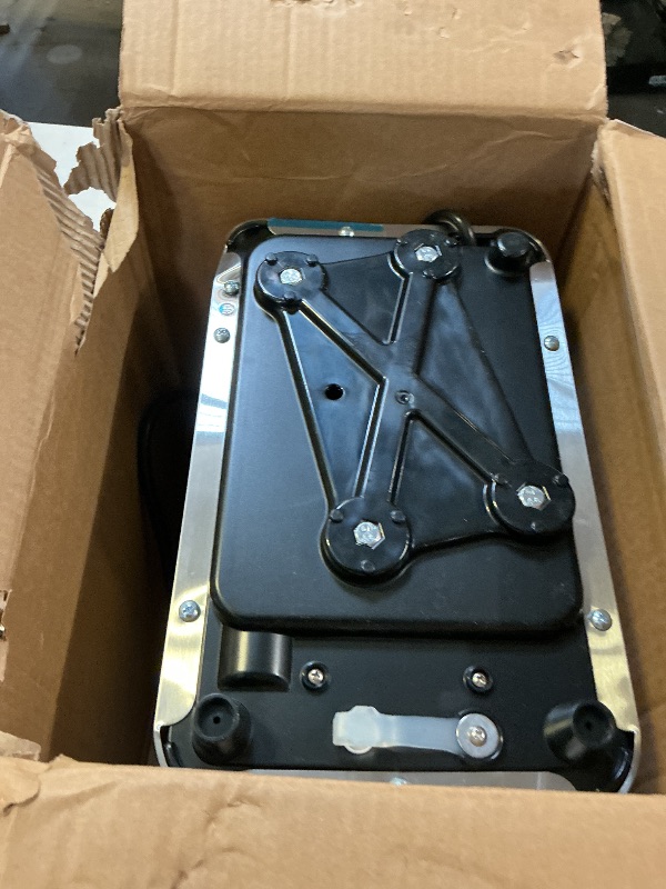 Photo 1 of Aeitto Ice Maker Countertop 26lbs/24H, Ice Machine 8 Ice Cubes Ready in 6 Mins, 2 Sizes of Bullet Ice Portable Ice Makers with Basket & Scoop, Auto Self-Cleaning for Home/Kitchen/Office Stainless