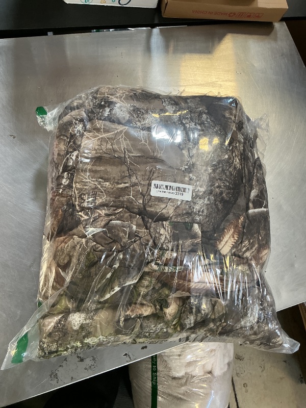 Photo 1 of Northwest Realtree 5-Piece Queen Size Bed in a Bag Set, 1 Comforter, 1 Fitted Sheet, 1 Flat Sheet, 2 Pillowcases, All Seasons Bedding, Edge Camo