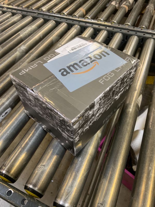 Photo 1 of Fog Lamp Pair - Driver & Passenger Side (Fit: Freightliner Columbia Trucks)