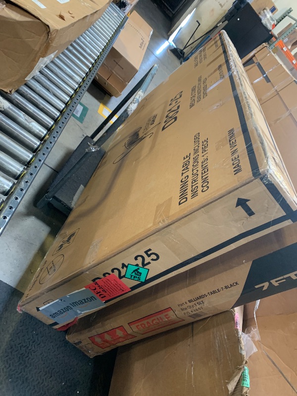 Photo 1 of Dining table 