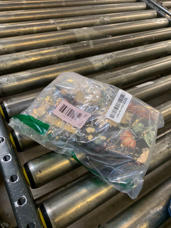 Photo 1 of 100 Pcs Vintage Paper Napkins 3 Ply Disposable Absorbent Abstract Floral Napkins Boho Retro Flower Guest Napkins for Spring Tea Party Lunch Dinner Bathroom Kitchen Supplies