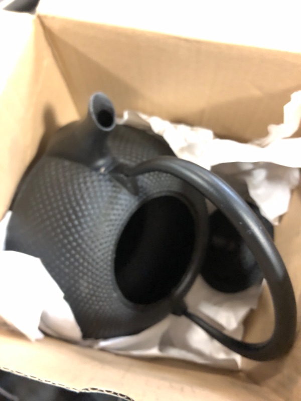 Photo 1 of Japanese Cast Iron Tea Kettle – 1.5L Nambu Tetsubin with Arare Pattern