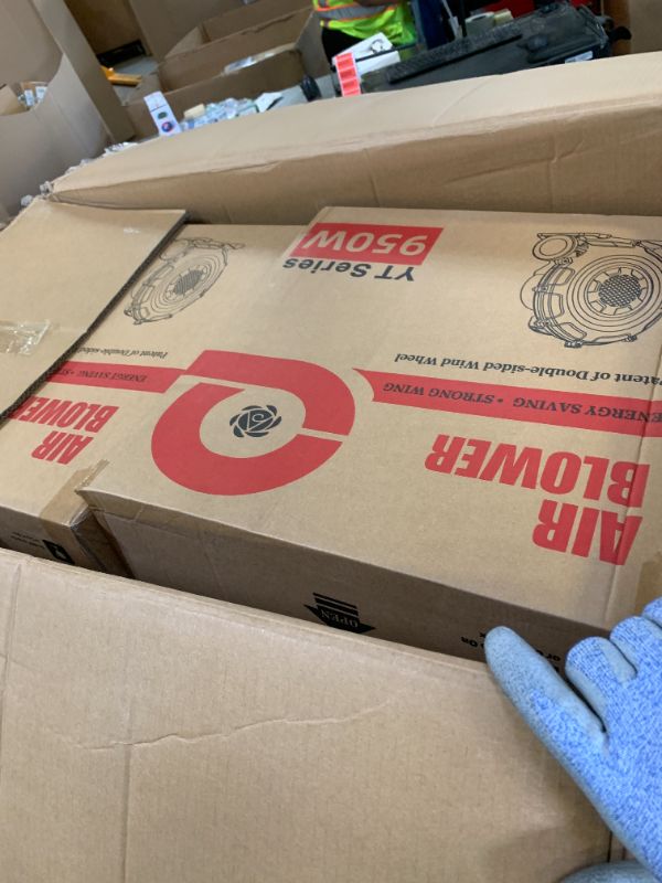 Photo 1 of VEVOR Inflatable Paint Booth, 8.5x4.8x3.3m Spray Paint Booth, with 2 Powerful Blowers, Inflatable Spray Booth with Air Filter System, Car Paint Booth for Car Parking Tent Workstation, Blue