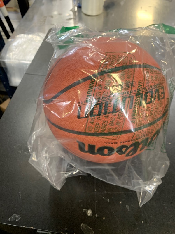 Photo 1 of Wilson evolution basketball 