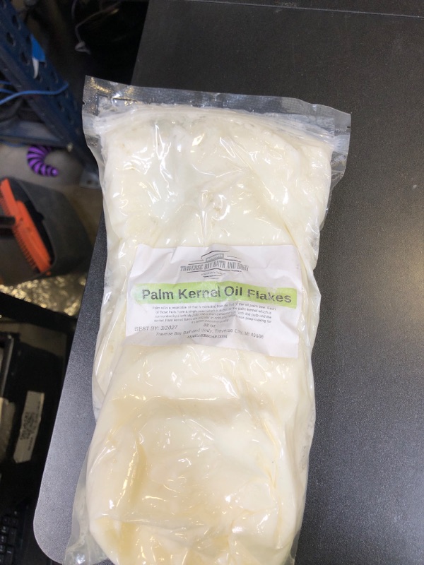 Photo 1 of Traverse Bay Bath and Body Palm Kernel Oil Flakes 32- oz. / 2LB Soap making supply's in stand-up barrier pouch all natural.
