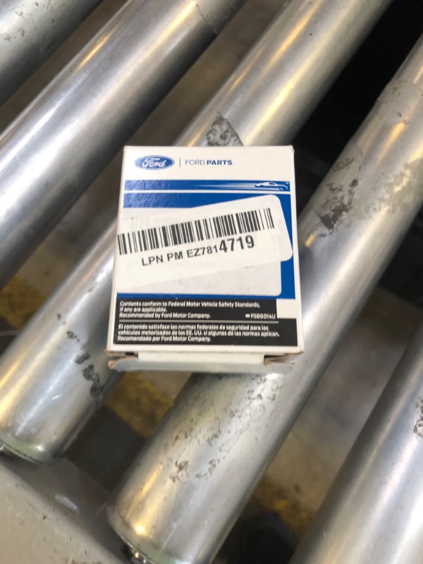 Photo 1 of OEM Ford Carplay USB Hub Module Upgrade for Sync 3 Models HC3Z-19A387-F