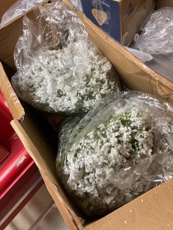 Photo 1 of Ysleen   Artificial Flowers Plastic Baby Breath Flowers Faux Gypsophila DIY Floral Bouquets Arrangement Baby Breath Wedding Party Decoration for Party Home Office Garden Decor (White)