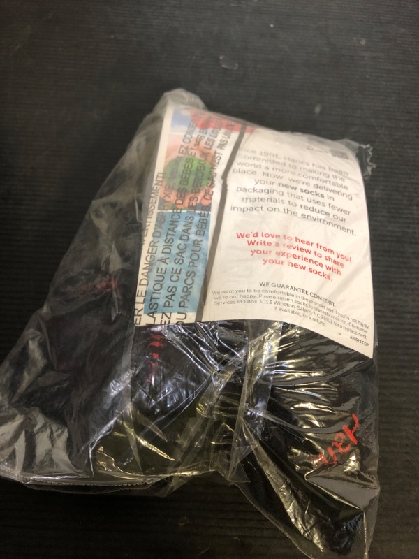 Photo 1 of Hanes boys Extra Durable No Show Multipack athletic socks, Black, Small