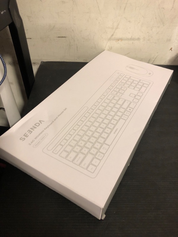 Photo 1 of seenda White Wireless Keyboard and Mouse for Mac, USB A & Type C Receiver, Full-Size Wireless Keyboard with Phone Holder Compatible for MacBook/Air/Pro Windows Computer/Desktop/Laptop