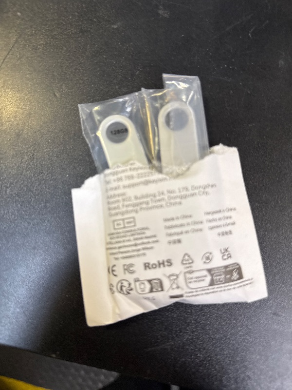Photo 1 of 128GB USBs