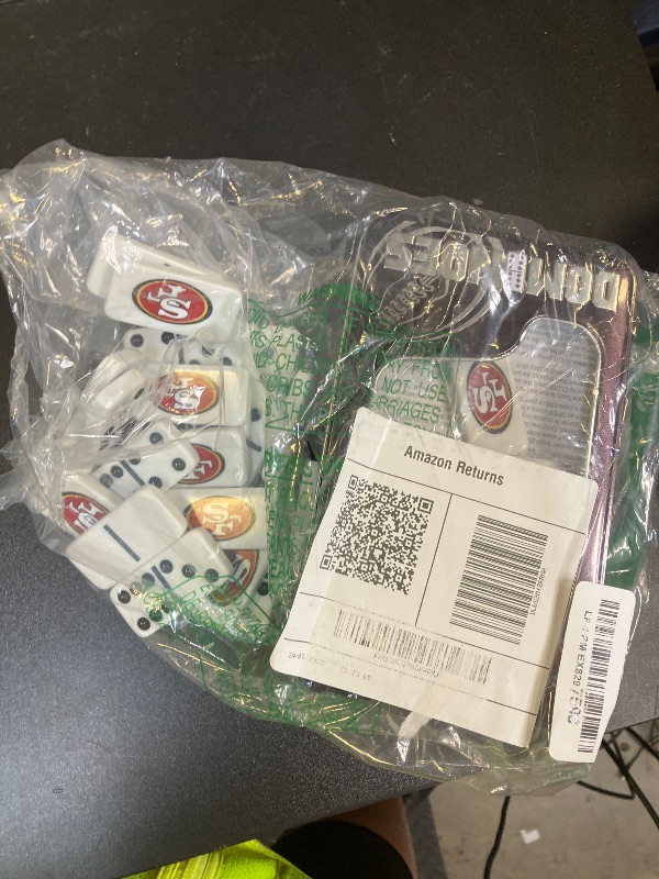 Photo 1 of MasterPieces NFL San Francisco 49ers Collector Edition Double Six Dominoes