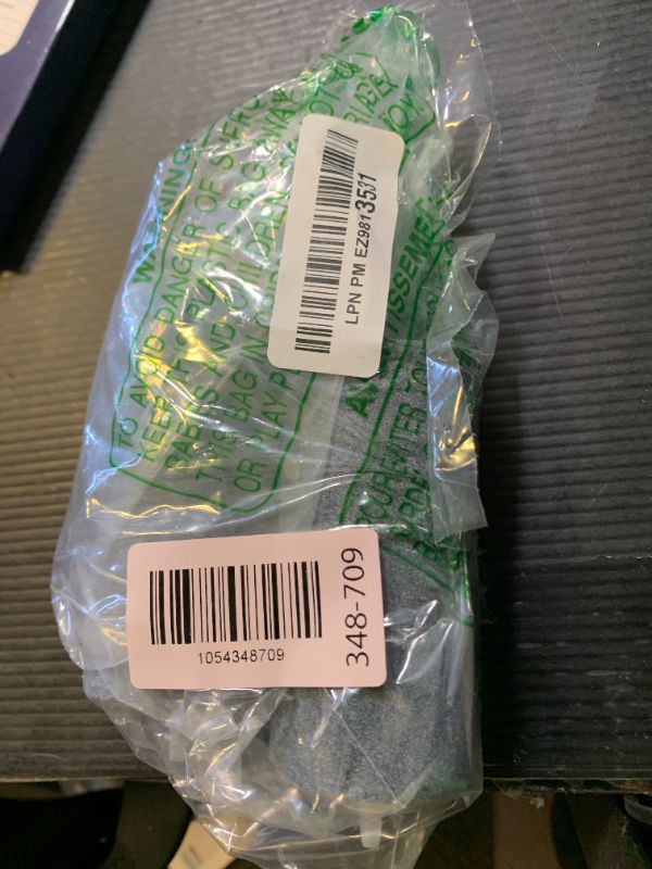 Photo 1 of VIVOSUN Air Stone 2PCS 4 x 2 Inch Large Air Stone for Aquarium, Fish Tank and Hydroponics Air Pump