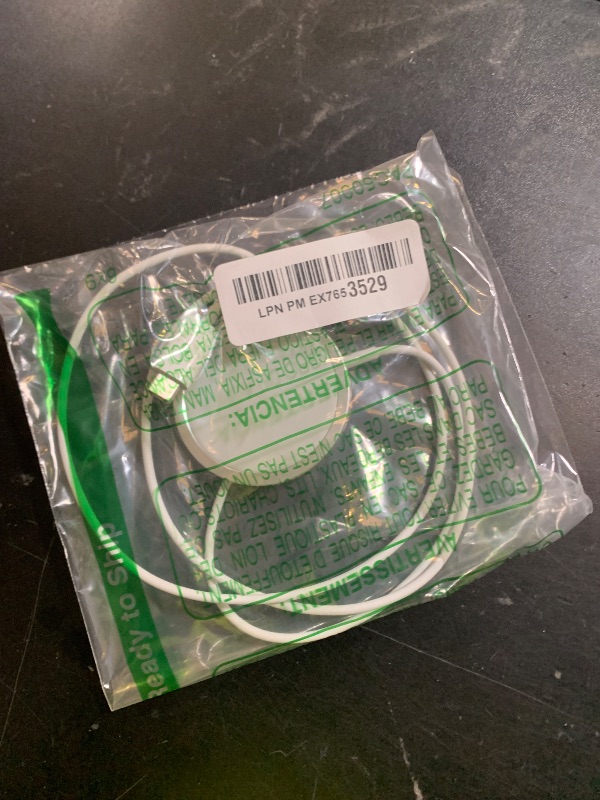 Photo 1 of Apple MagSafe Charger (1 m): Wireless Charger with Fast-Charging Capability