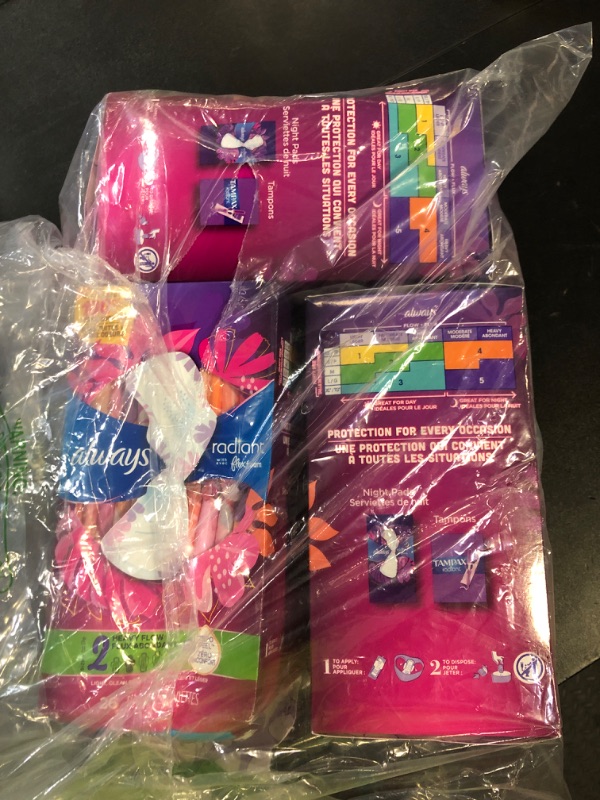 Photo 1 of Always Radiant Feminine Pads for Women, Flexfoam Pads with Wings, Size 2, Heavy Absorbency, Lightly Scented, 78 Count (3 Packs of 26)