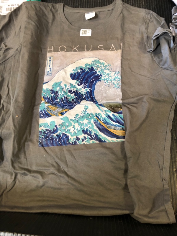 Photo 1 of  SIZE XL Hokusai The Great Wave off Kanagawa For Artists T-Shirt