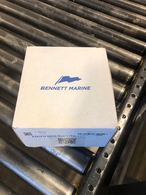 Photo 1 of Bennett Marine White Bennett V351HPU1-1 Hydraulic Power Unit, White White