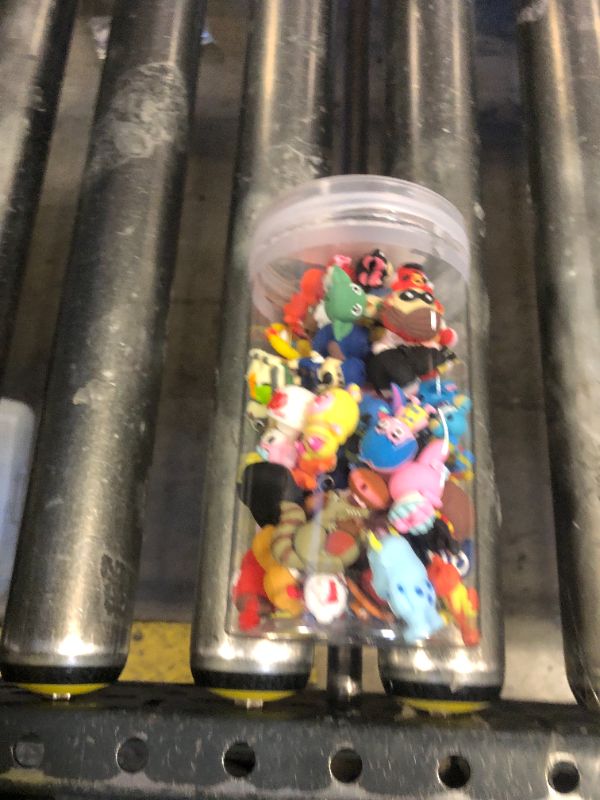 Photo 1 of 75Pcs 3D Random Silicone Focus Beads for Pen, Non-Repeat Cartoon Cute Focus Beads for Keychain Making Necklace and Bracelets Craft