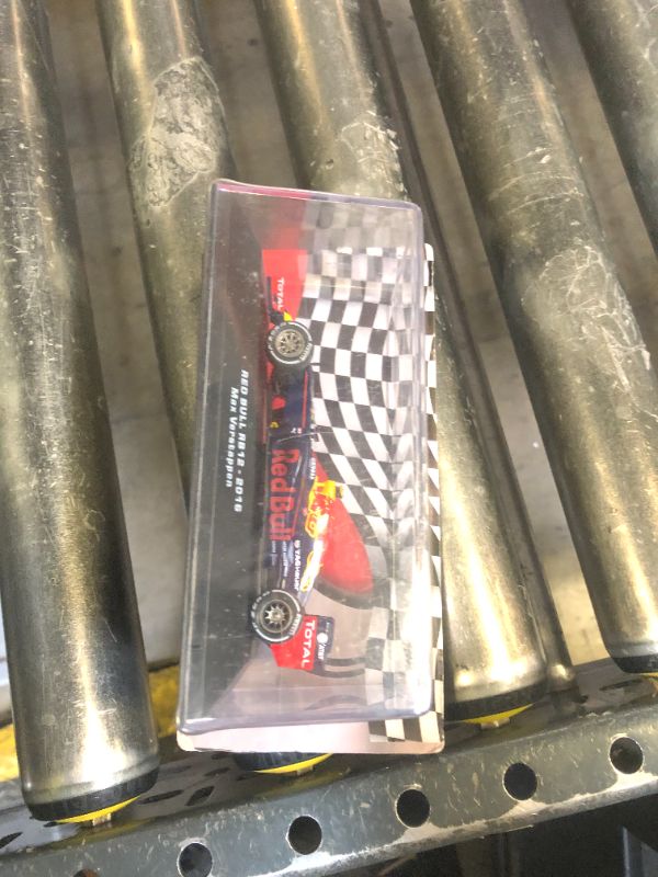 Photo 1 of 1:43 F1 Team RB12-2016 Collection Formula 1 Race 33# Model Inspired by Max Verstappen Diecast Collectible Model?