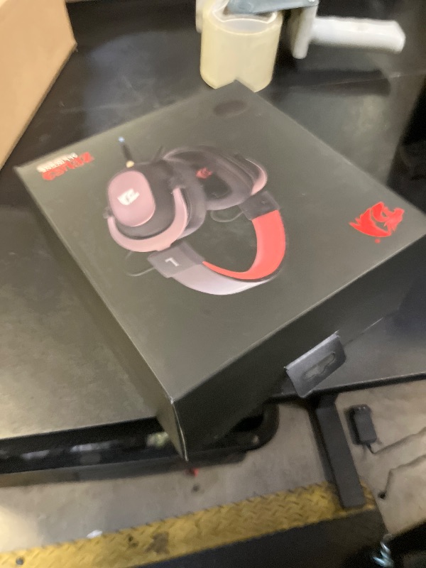Photo 1 of Redragon H510 Zeus Wired Gaming Headset - 7.1 Surround Sound - Memory Foam Ear Pads - 53MM Drivers - Detachable Microphone, Works for Multi-Platforms PC, PS4/3 & Xbox One/Series X, NS