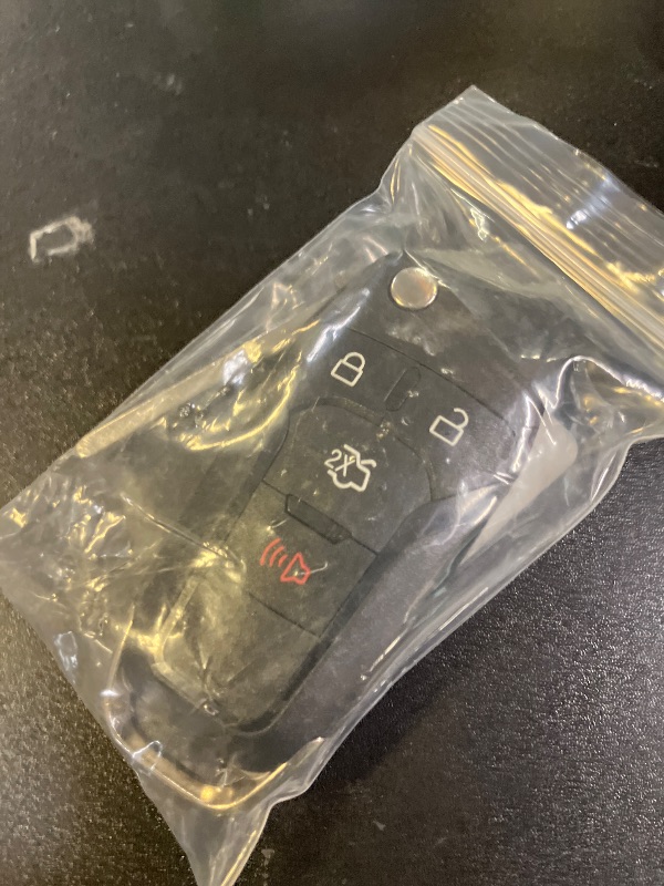 Photo 1 of SUPALAND Keyless Entry Remote Control Flip Key Fob Replacement Fits for Ford Fusion 2013 2014 2015 2016 N5F-A08TAA 164-R7986 5924003 315Mhz 4 Buttons