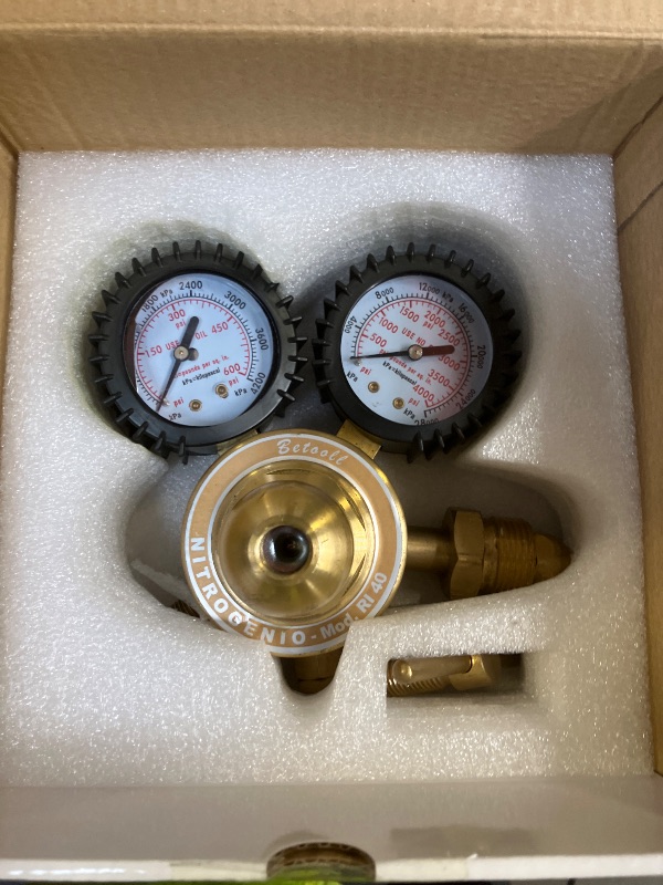 Photo 1 of BETOOLL Nitrogen Regulator with 0-800 PSI Delivery Pressure Equipment Brass Inlet Outlet Connection Gauges