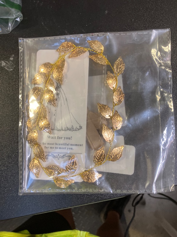 Photo 1 of Yean Wedding Headband Gold Leaf Bridal Headpieces for Bridesmaid and Flowergirls (15.7 Inches) (Gold)