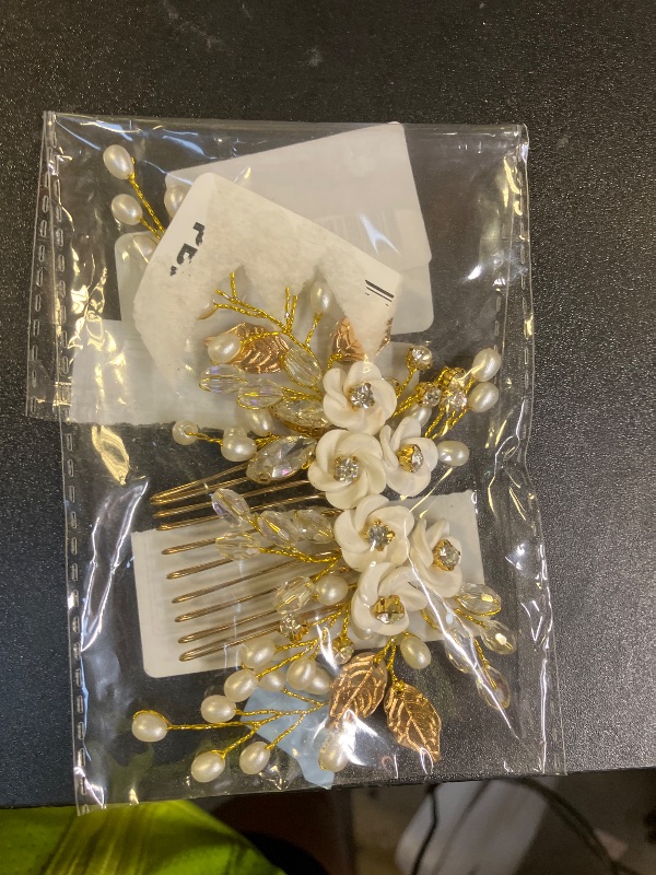 Photo 1 of Unicra Flower Bride Wedding Hair Comb Leaf Gold Bridal Headpiece Pearl Hair Accessories Crystal Hair Piece Jewelry for Women and Girls (B Gold)