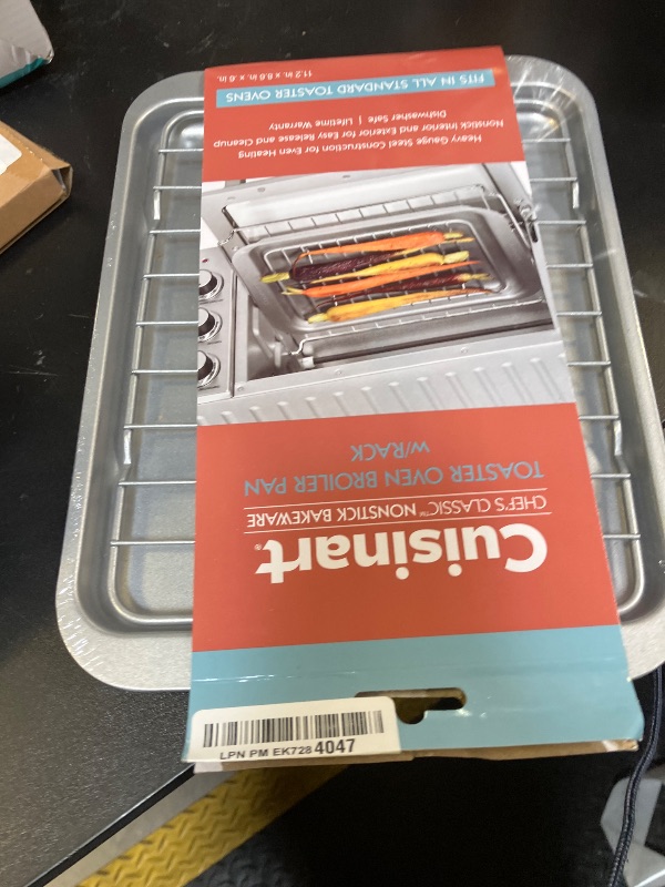 Photo 1 of Cuisinart AMB-TOBPRK Toaster Oven Broiling Pan w/ Rack, silver, 11.2"(l) x 8.6"(w) x 0.06"(h)