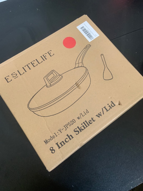 Photo 1 of ESLITE LIFE Nonstick Ceramic Frying Pan Skillet with Lid, Non-Toxic Egg Omelette Kitchen Cooking Pans Compatible with All Stovetops (Gas, Electric & Induction), PTFE & PFOA Free (White, 8" w/Lid)
