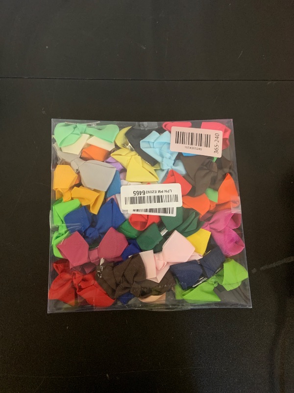 Photo 1 of Oaoleer 40Pcs 3" Grosgrain Ribbon Alligator Clips, Barrettes & Hair Accessories for Baby Girls, Infants, Toddlers, Kids, Teens, Children (3 Inch, 40 Colors)