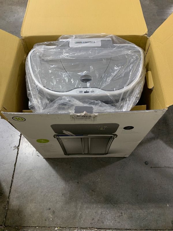 Photo 1 of Ninestars trash can - please note item is in a different box. 
