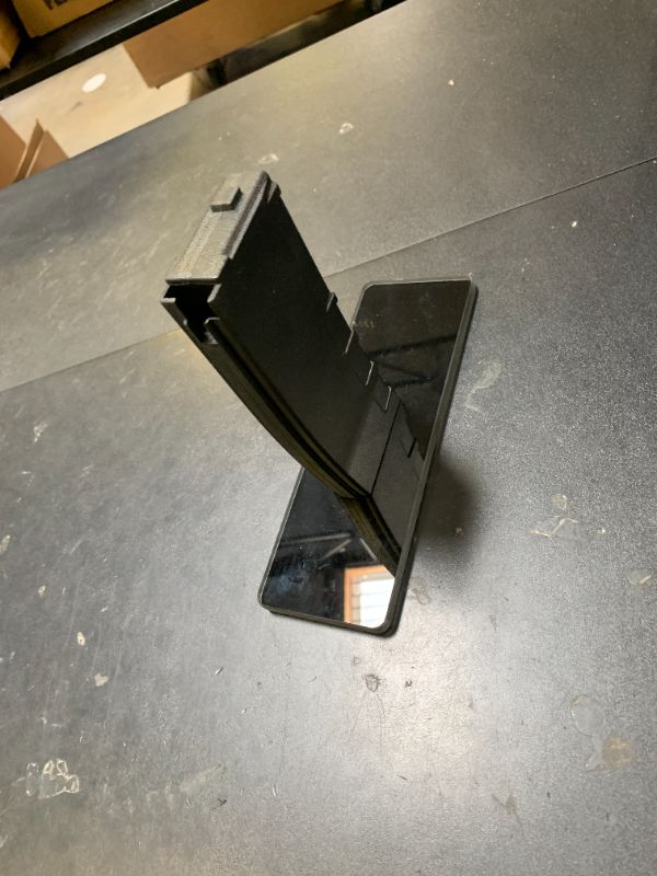 Photo 1 of Zhongren Display Stand for AR 15/M4 Mag Mount AR 15 Style Rifle Rack for GBB/AEG (for GBB)