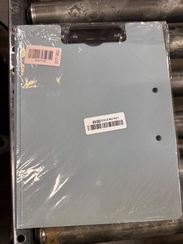 Photo 1 of 1 PCS A4 Clipboards Foldable,Folding Clipboard,360°Cover Folder Clipboard,Plastic Clipboards with Double Low Profile Clip,A4 Size File Folder Storag Clip Board for A3 A4 Paper Clip Boards-Silver